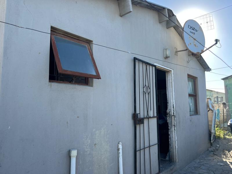 2 Bedroom Property for Sale in Kuyasa Western Cape